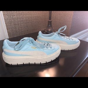 Puma Basket Light Blue Leather Sneakers